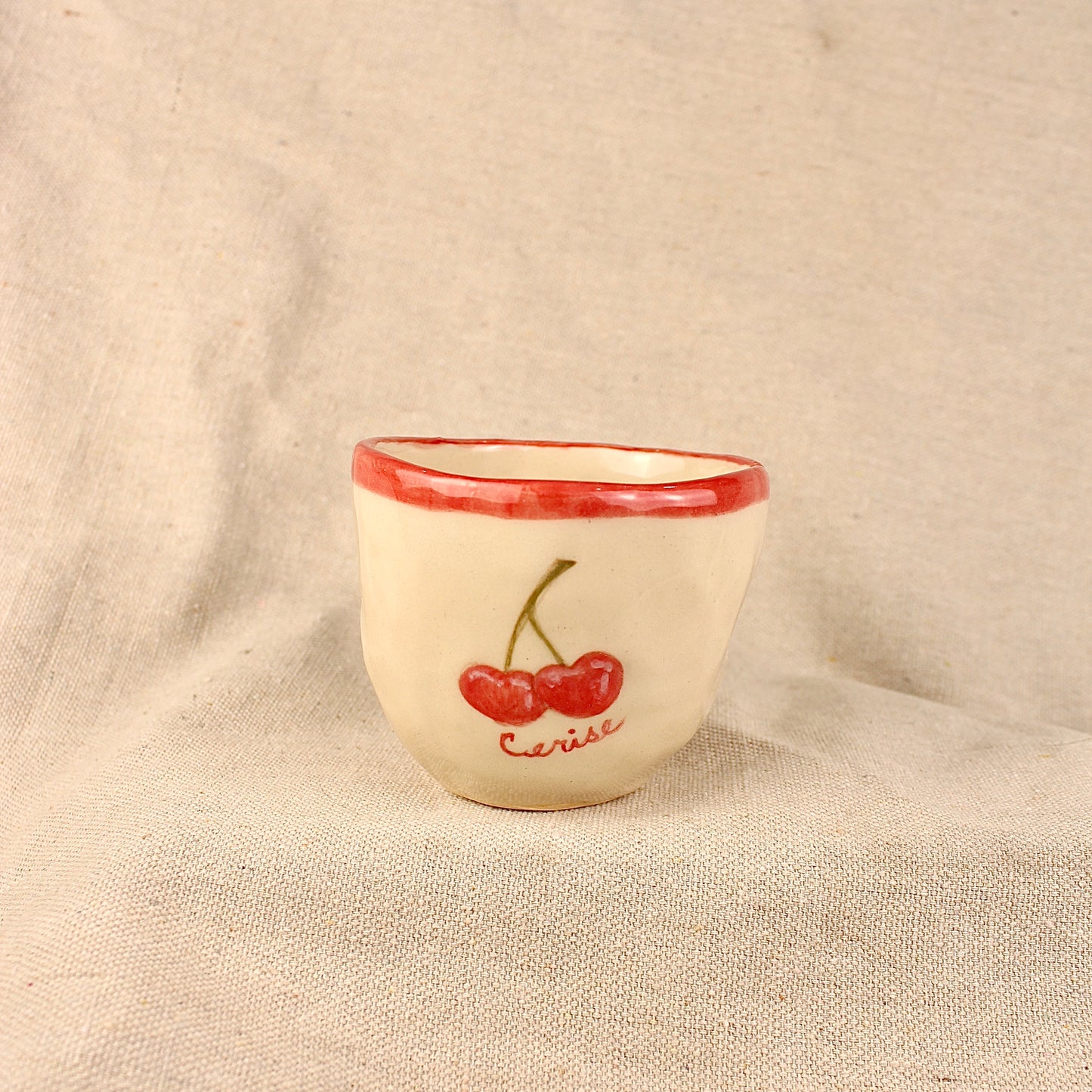 Cherry thumb cup