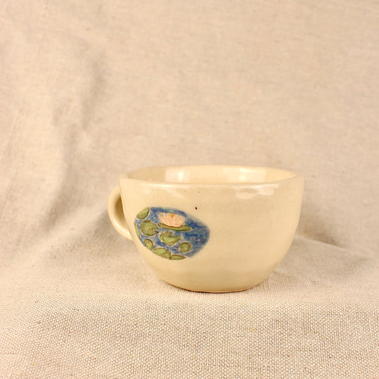 Water lily mug