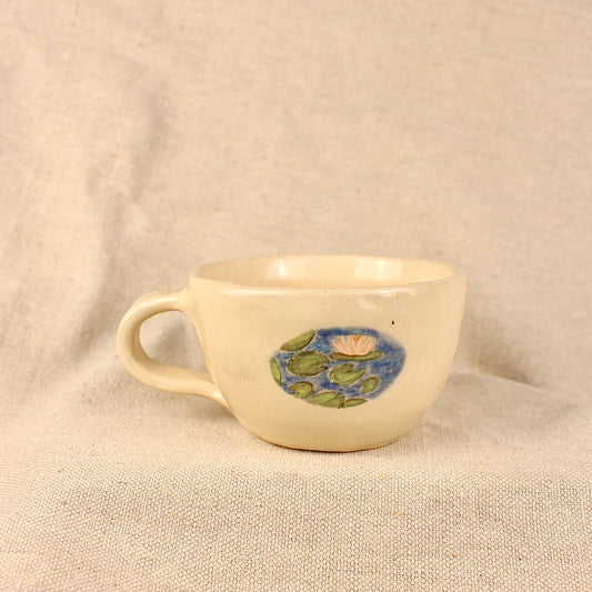 Water lily mug