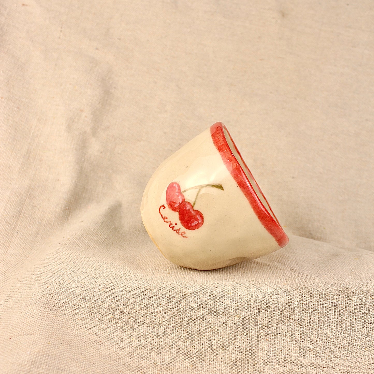 Cherry thumb cup