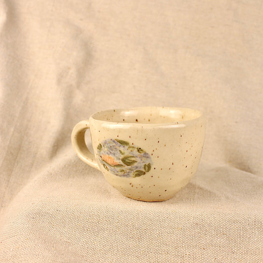 Water lily mug